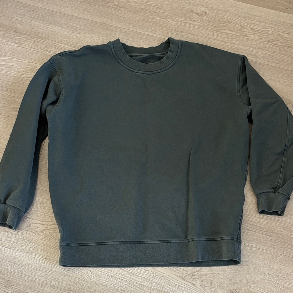 EUC lululemon perfectly oversized crew sz 4/6?